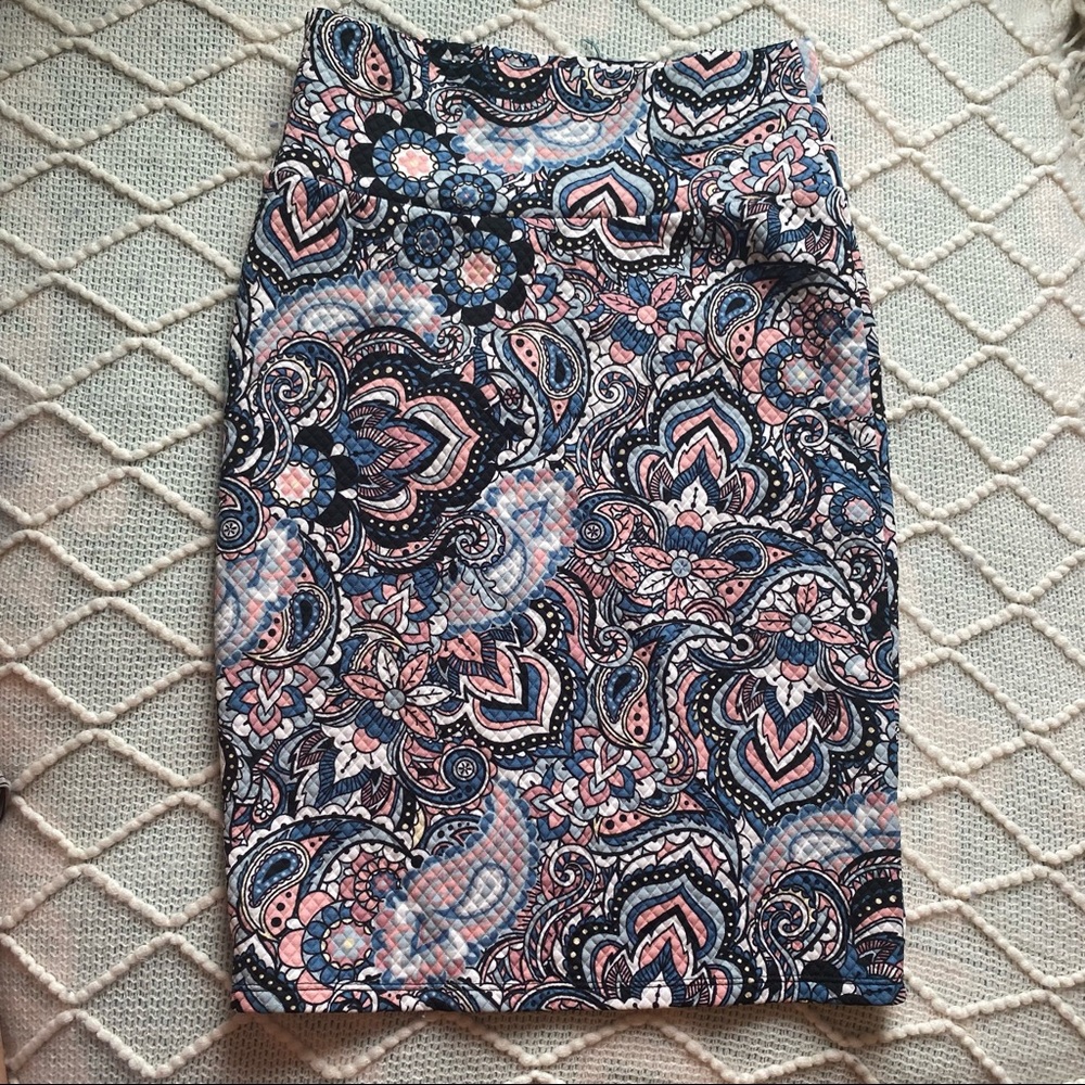 Xs Lularoe cassie skirt